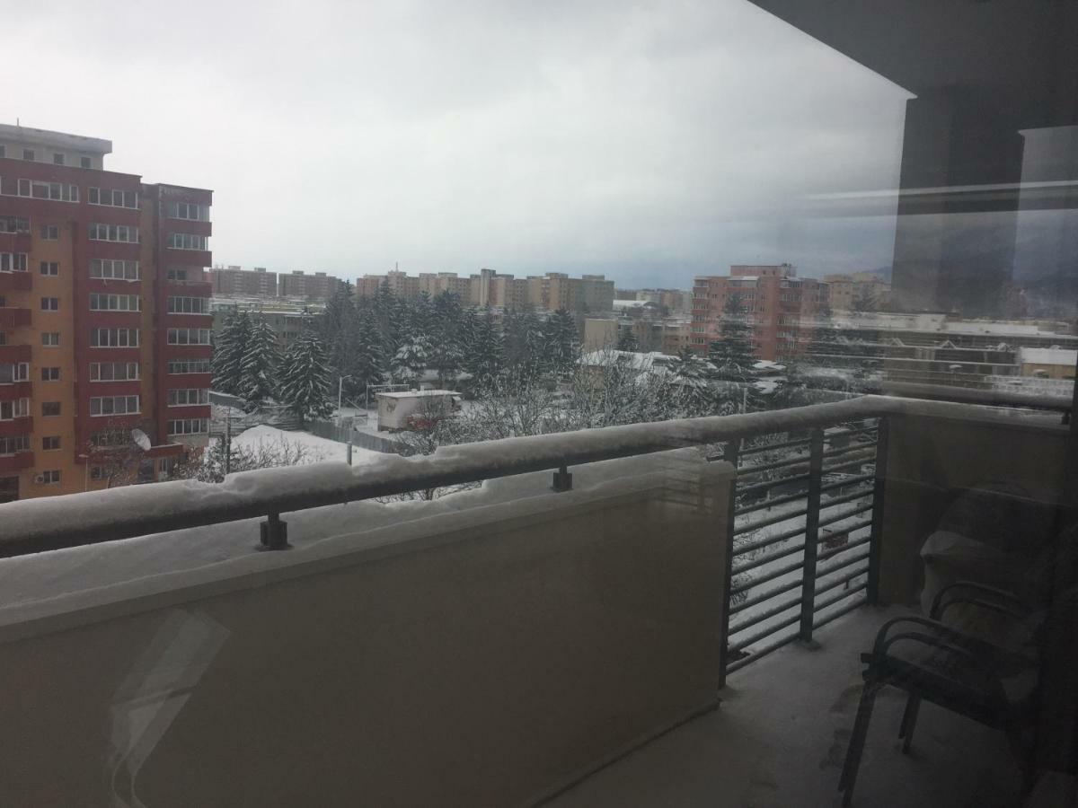 Ferienwohnung Apartament Francesca Brașov Exterior foto
